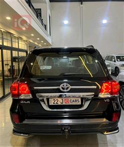 تويوتا لاندكروزر